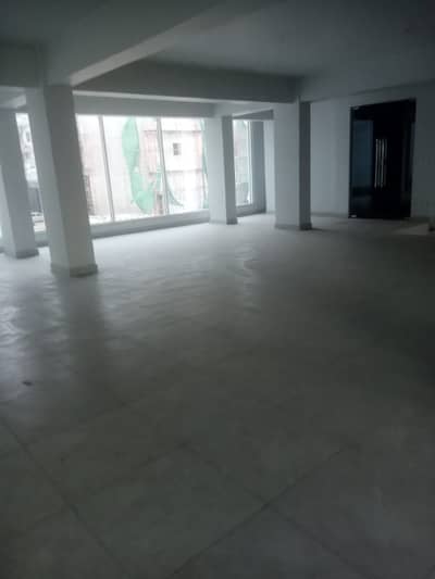 Show Room For Rent