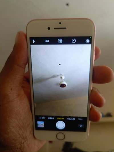 Apple iPhone 7
