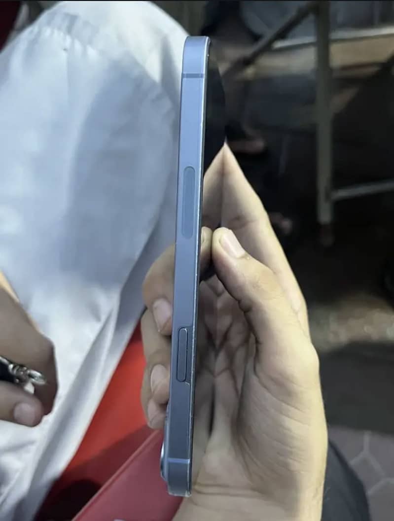 Apple iPhone 14 5