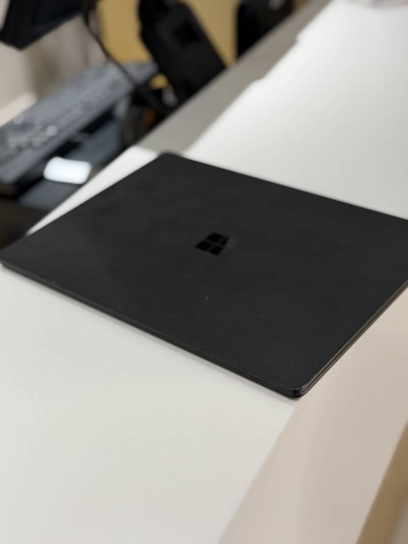 Microsoft surface 4 3