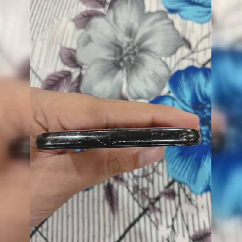 One Plus 6T 4