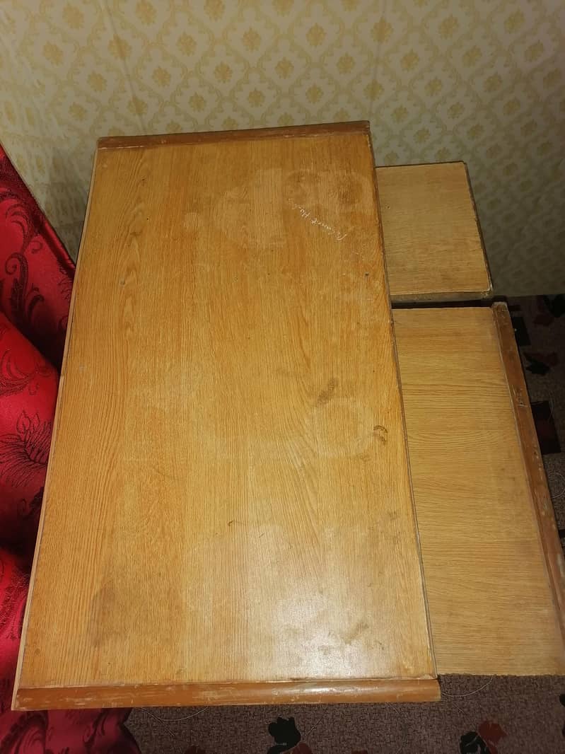 Computer chair & Tabel 4