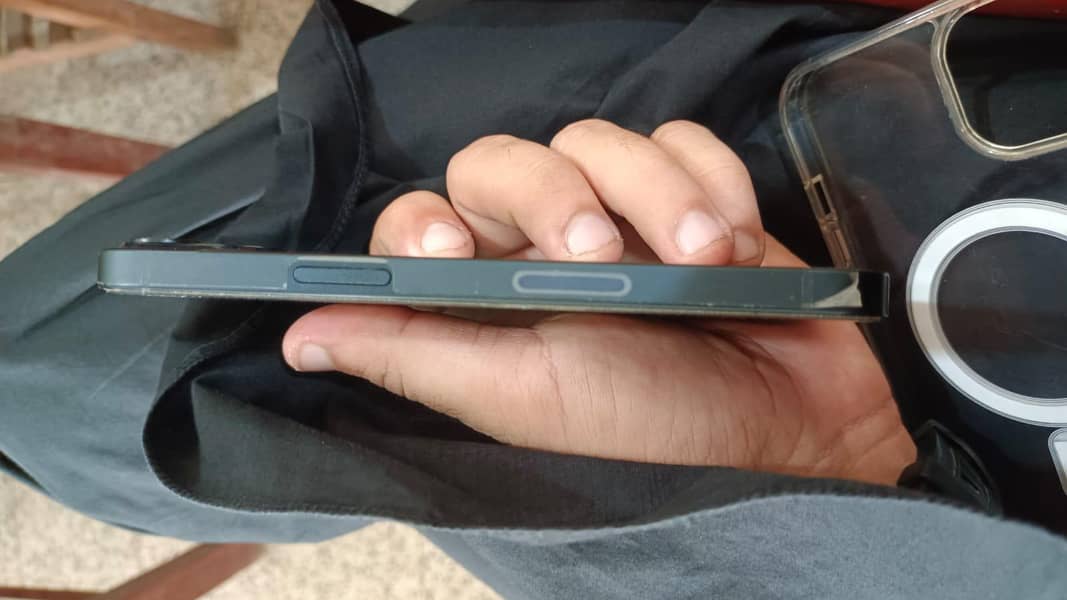 IPhone 13 7