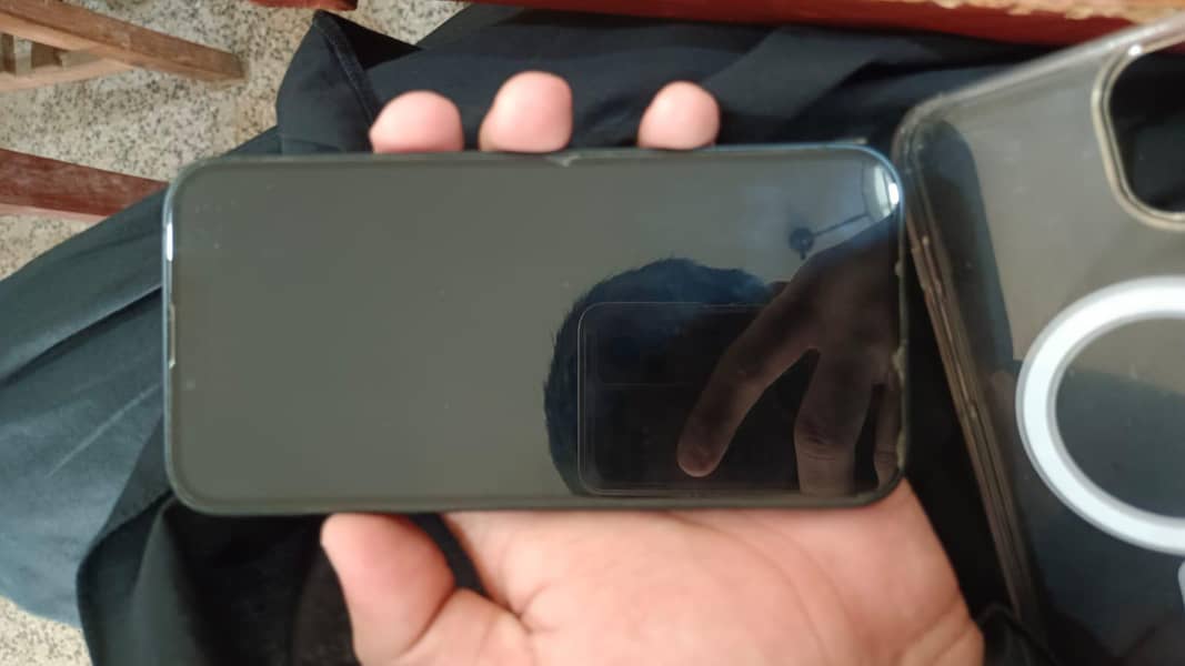 IPhone 13 8