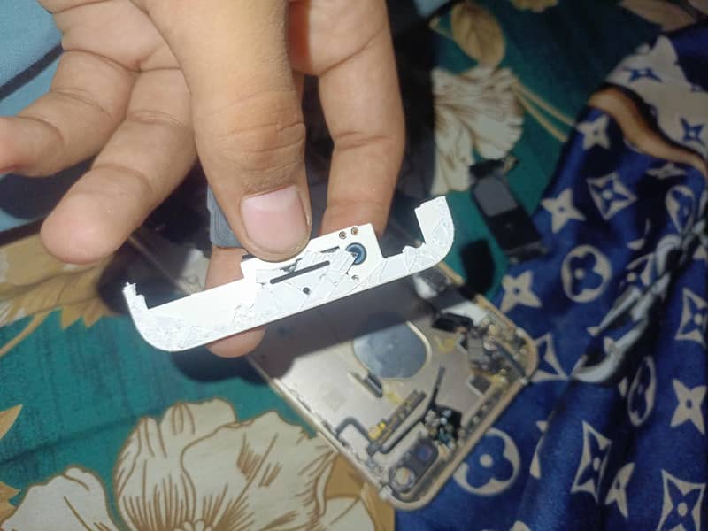 Apple iPhone 8 Plus 3