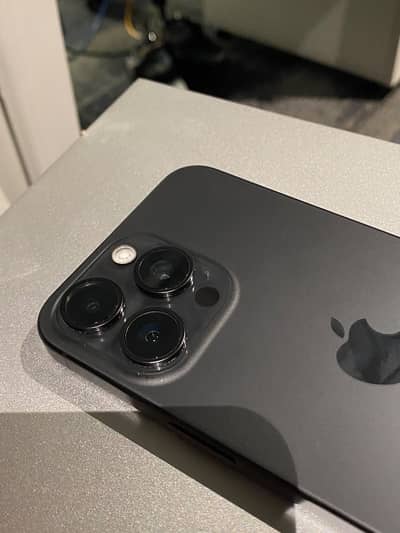 Apple iPhone 15 Pro Max