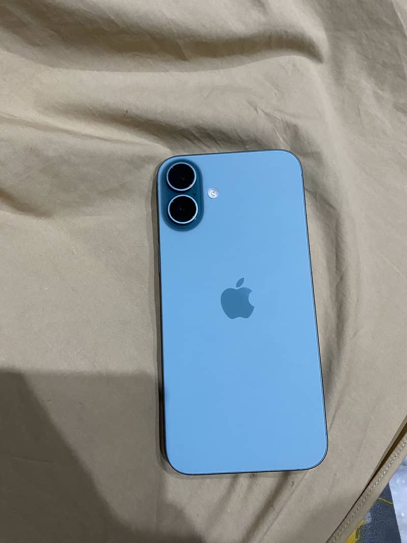 Apple iPhone 16 Plus 0
