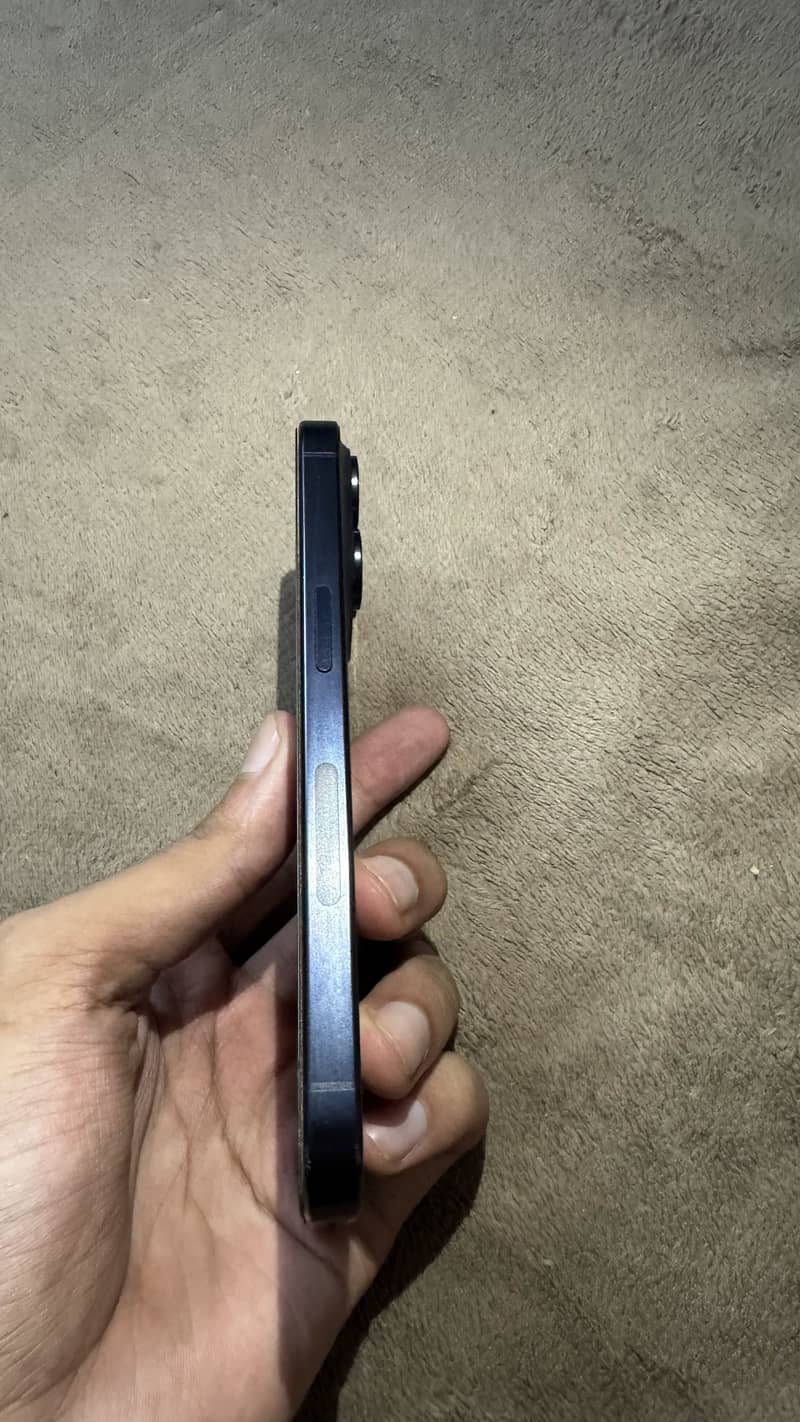 Iphone 15 pro 2