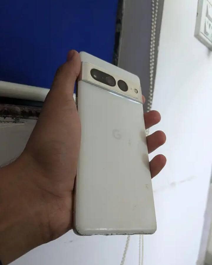pixel 7 pro panel 2