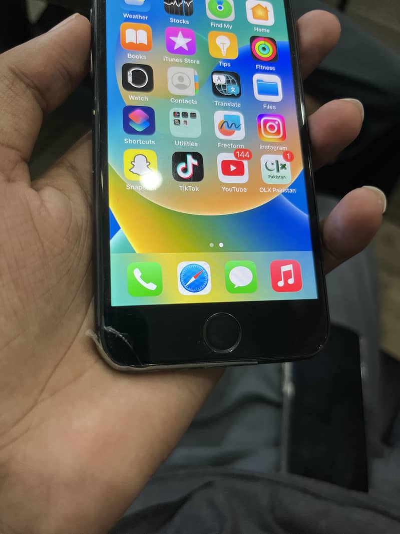 Apple iPhone 8 2