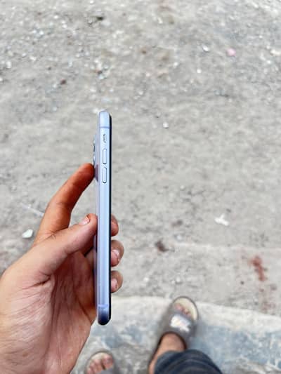 Apple iPhone 11