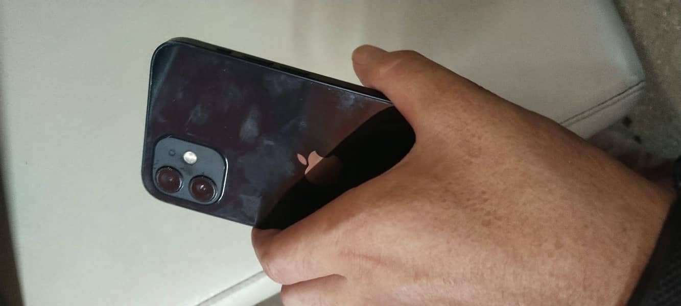 Apple iPhone 12 2