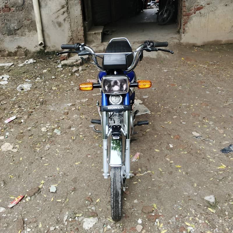 Honda cd70 5