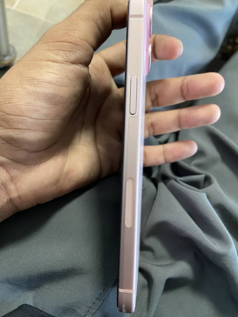 Apple iPhone 15 plus 2