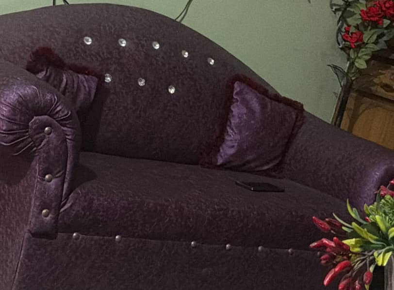 3 sofas and 3 tables 2