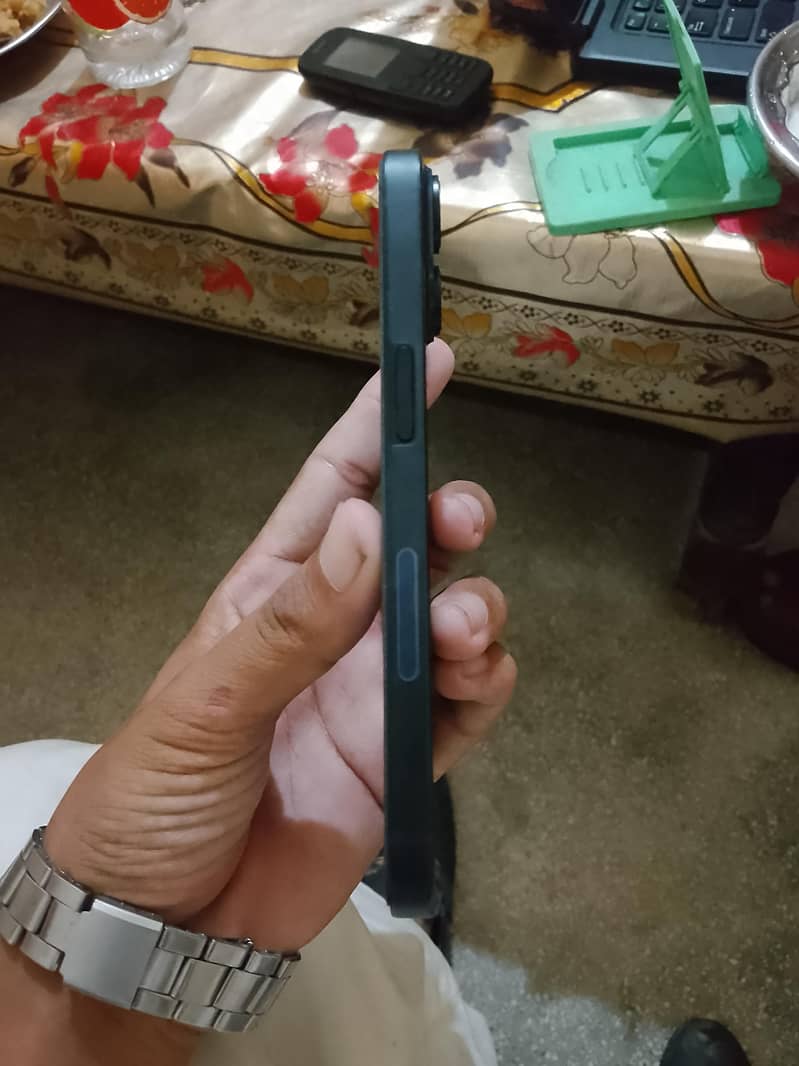 Apple iPhone 14 2