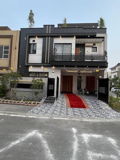 6.7 Marla House For Sale In Central Park Housing Society Lahore