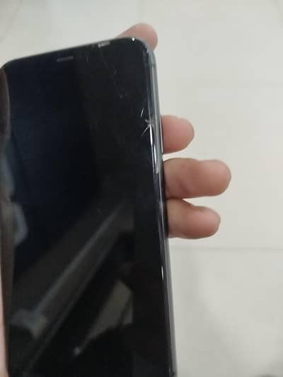 Apple iPhone 11 64gb water pack 22 pass health 80