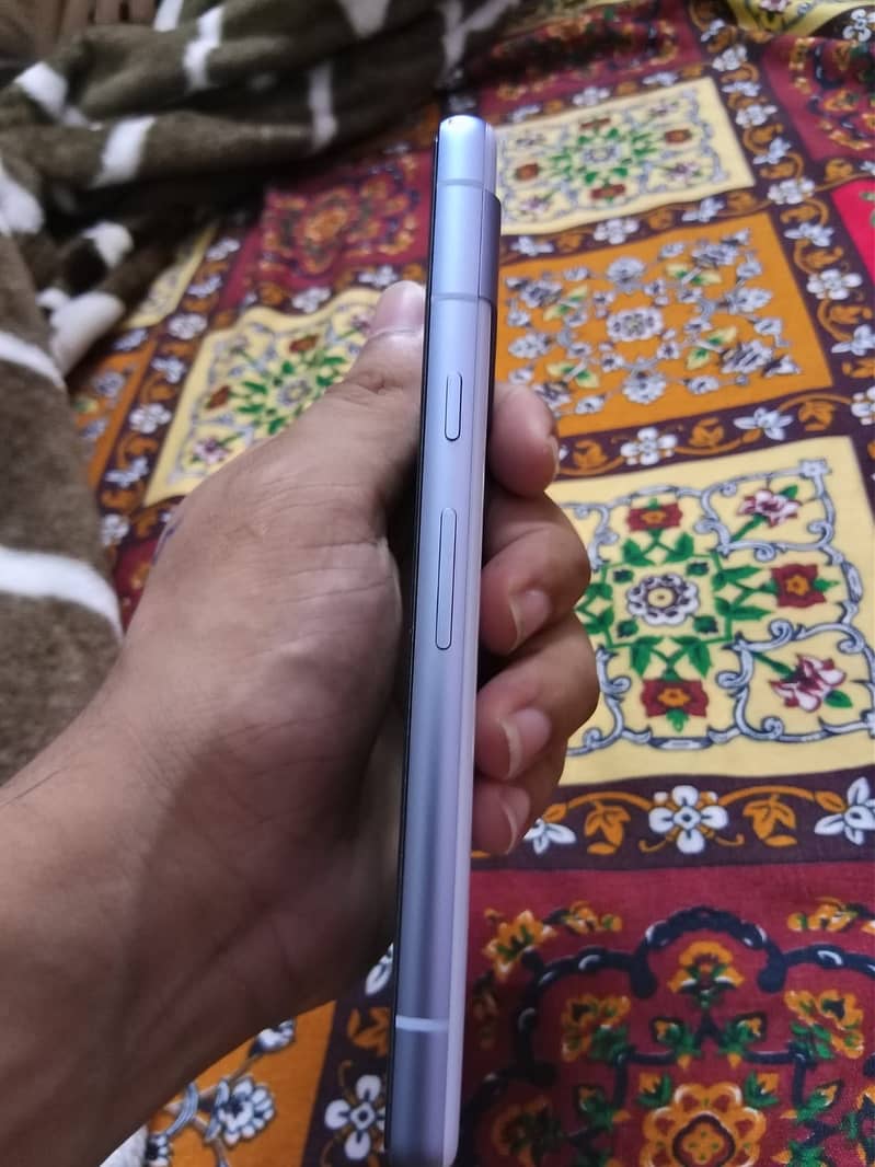 Google Pixel 7a 4