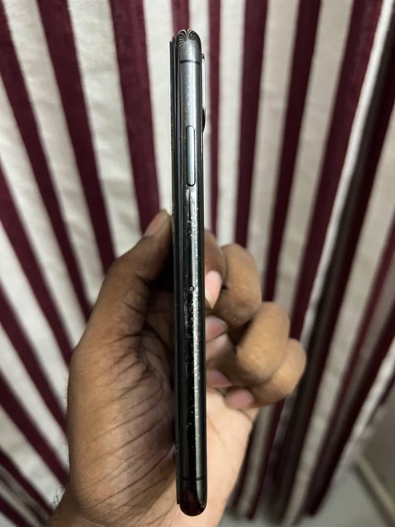 Apple iPhone X 2