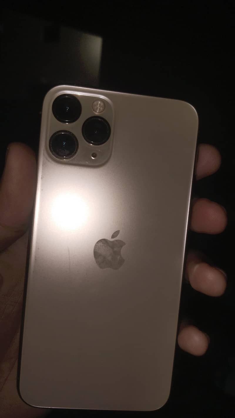 Apple iPhone 11 Pro 1