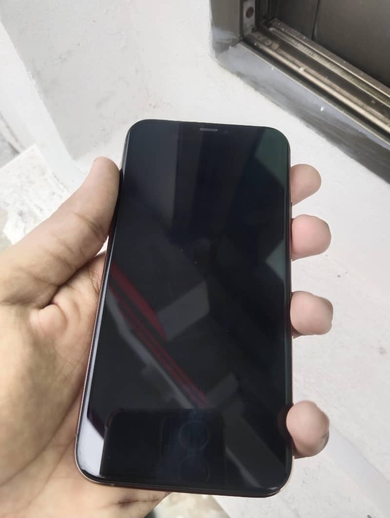 Apple iPhone 11 Pro 3