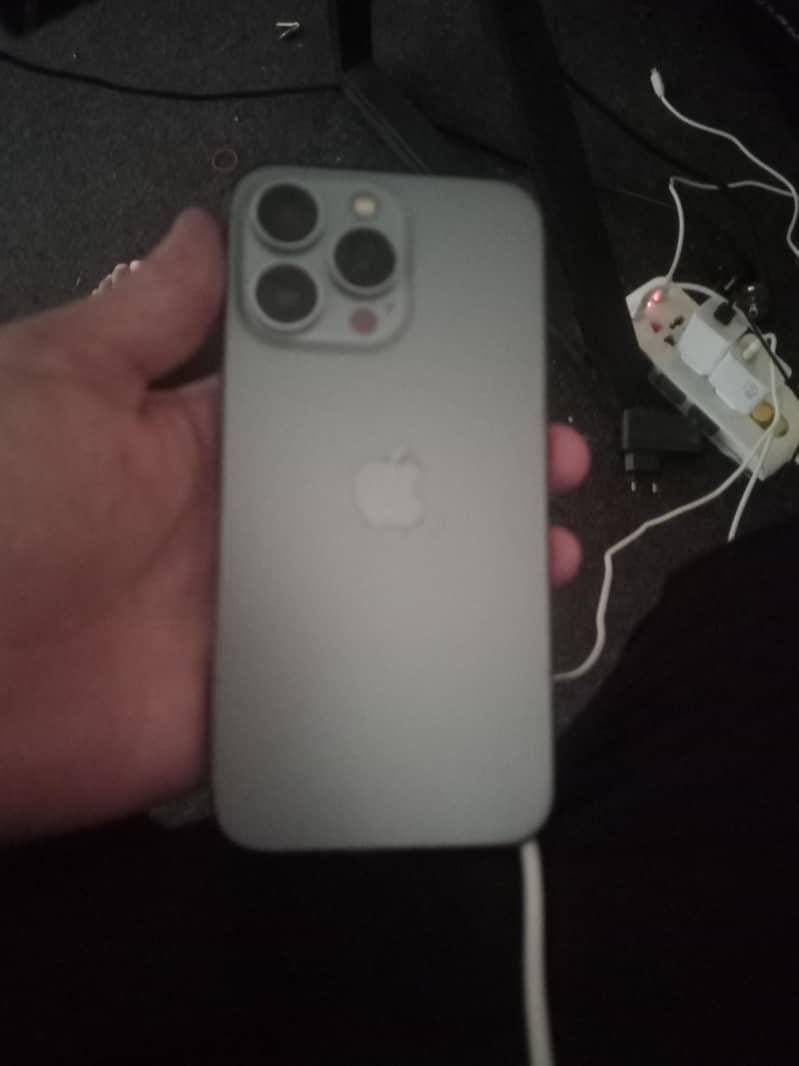 Apple iPhone 13 Pro 6