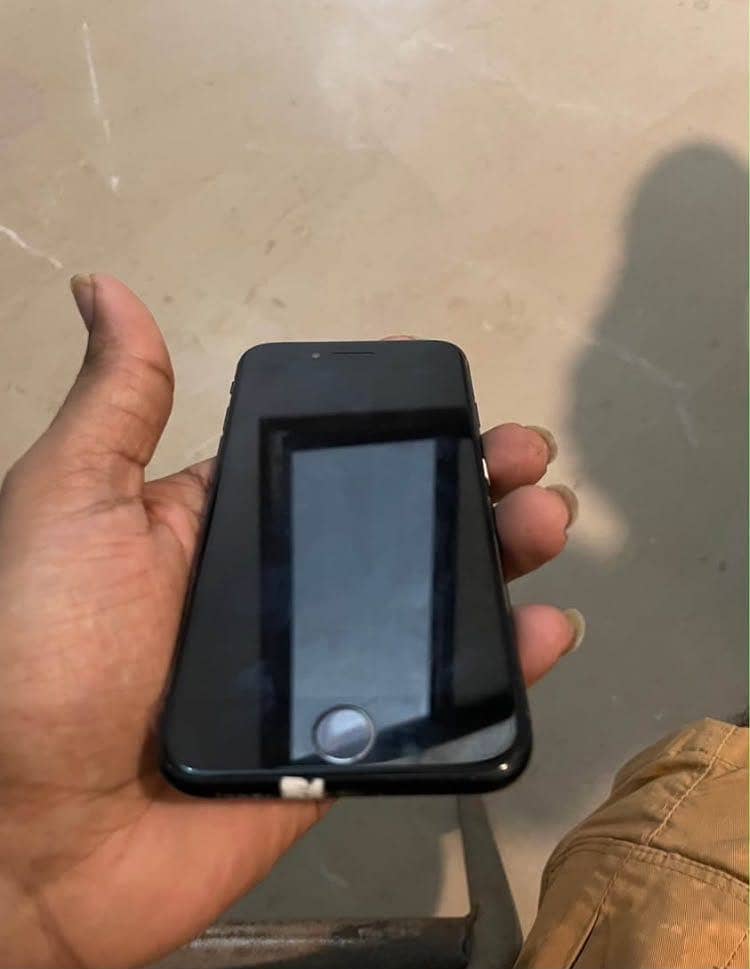 Apple iPhone SE 1