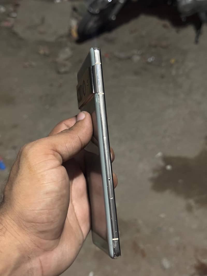 Google Pixel 7 Pro 13