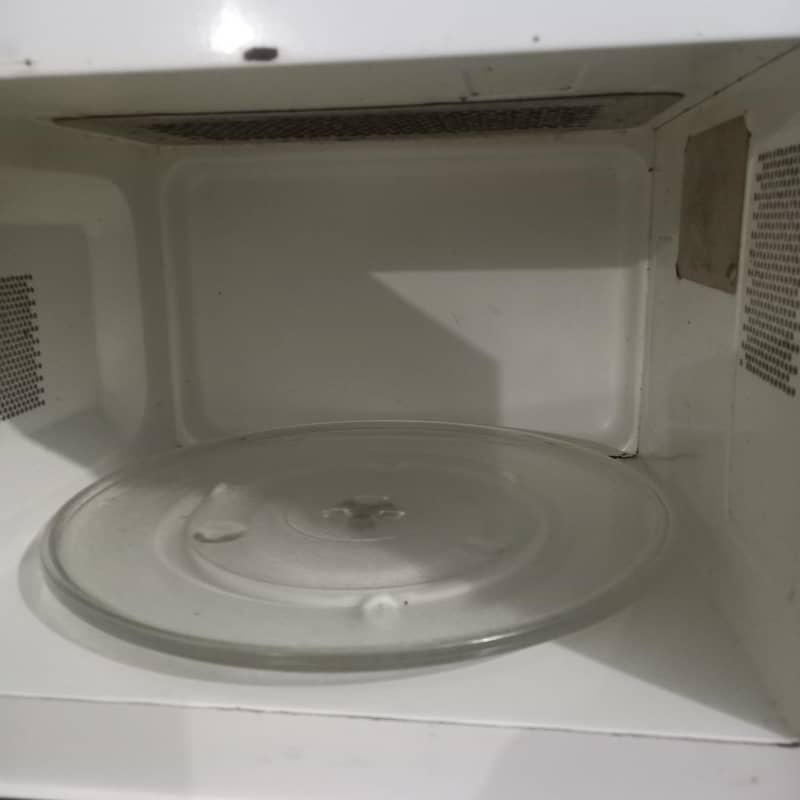 Microwave good condition 1