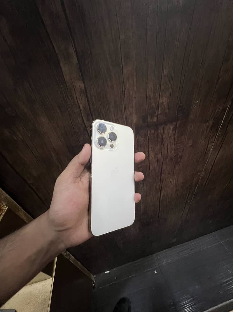 Apple iPhone 14 Pro Max 5
