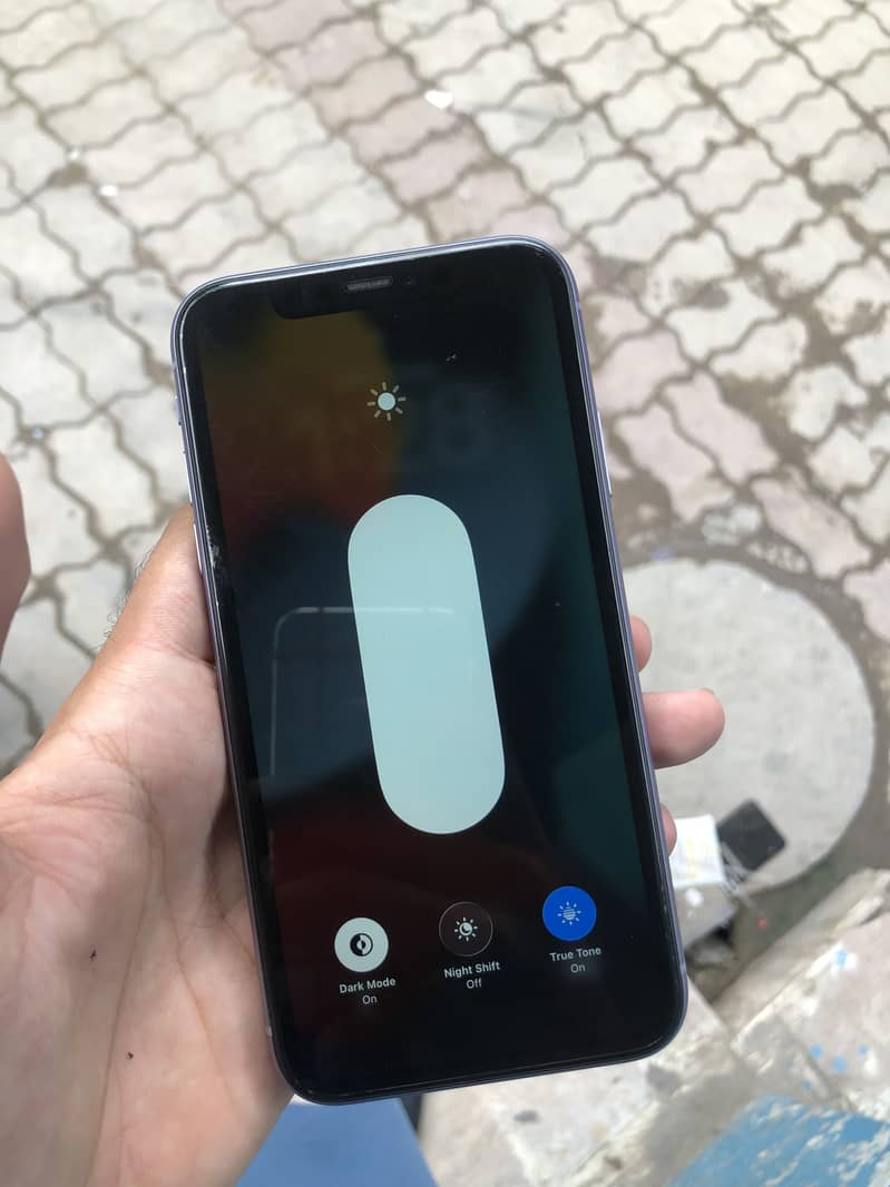 Apple iPhone 11 3