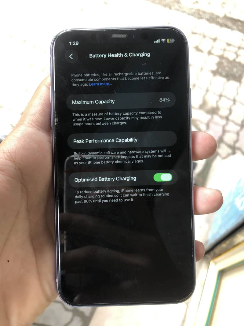 Apple iPhone 11 4