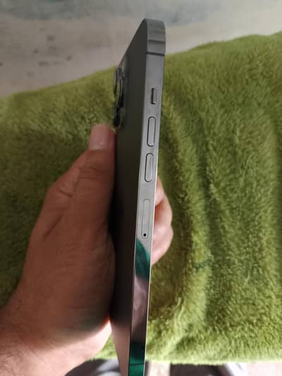 iPhone 13pro max 256GB BH 80