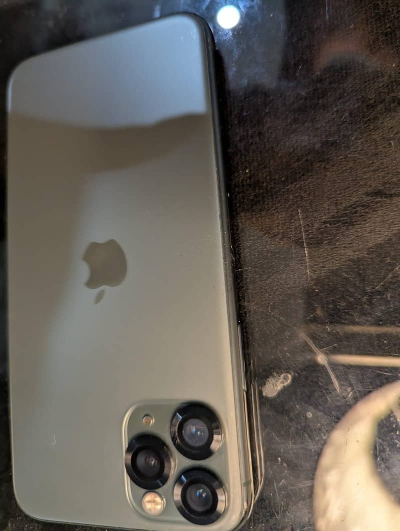 Apple iPhone 11 Pro 3