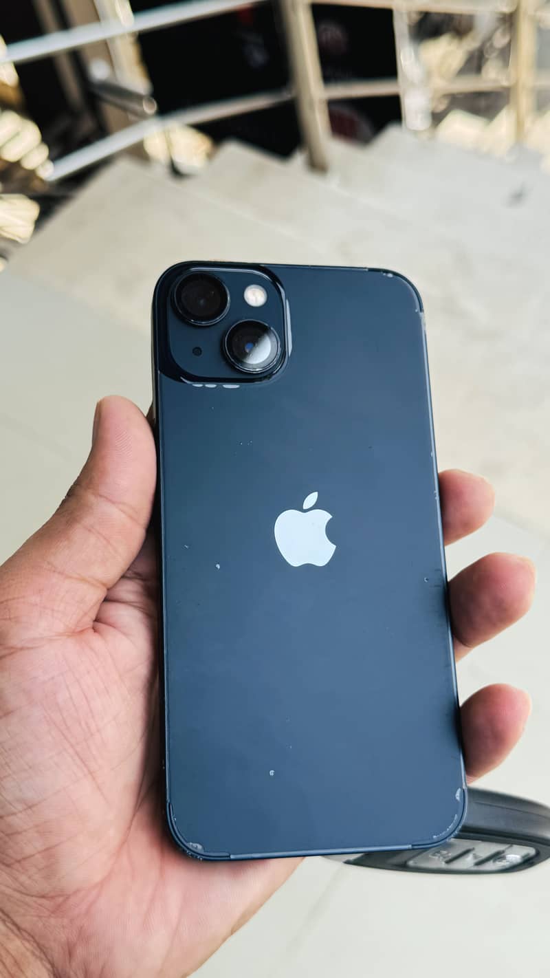 Apple iPhone 13 0