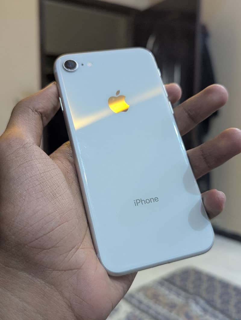 Apple iPhone 8 8