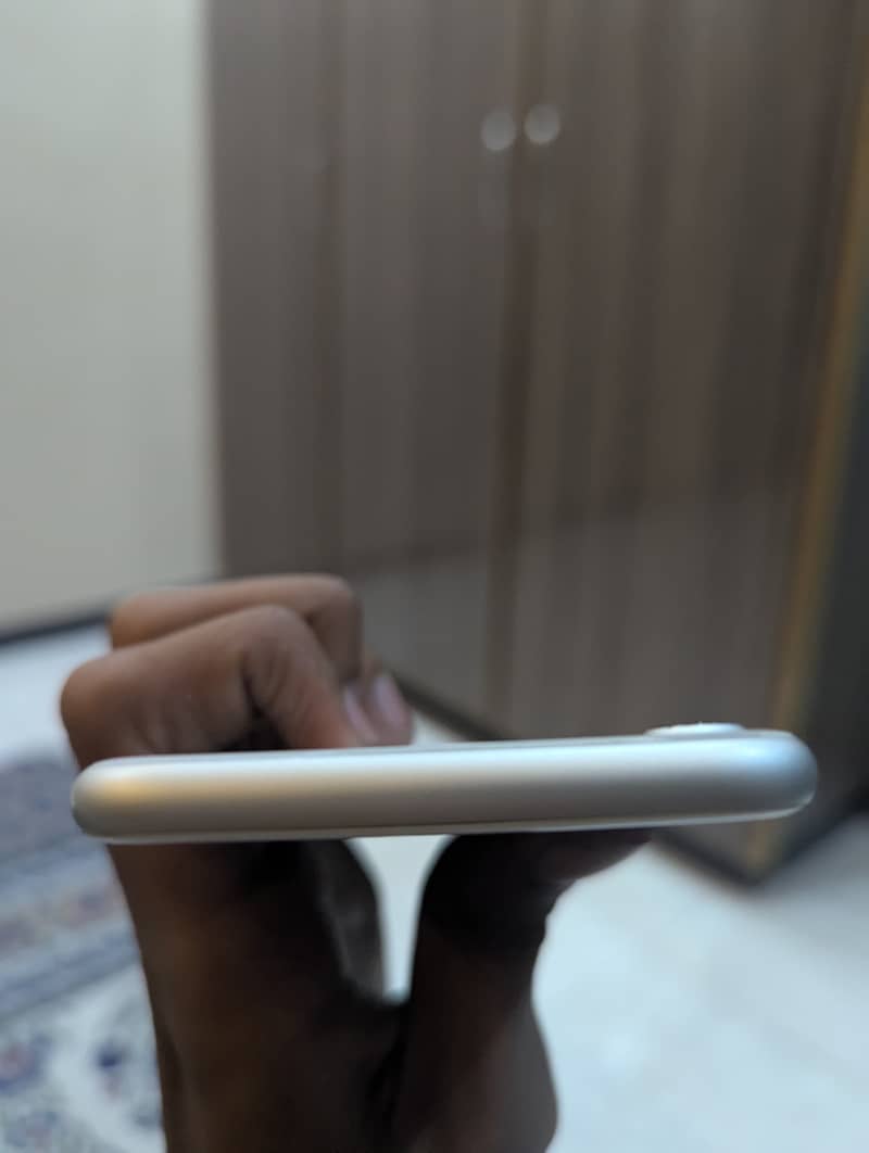 Apple iPhone 8 10