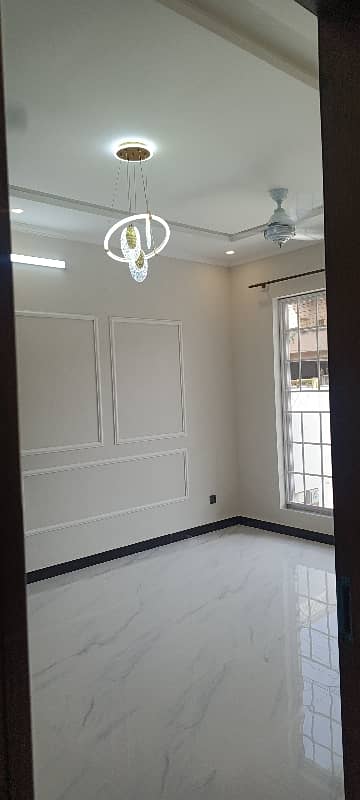 Brand New 10 Marla Luxurious House For Sell in Gulraiz Phase 2 with All facilities