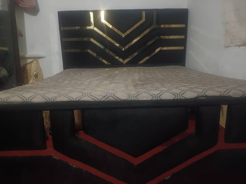 bedside table with mattress 0