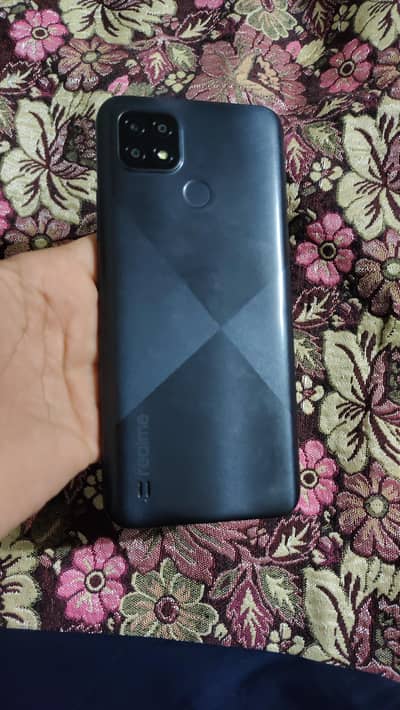 Realme C21