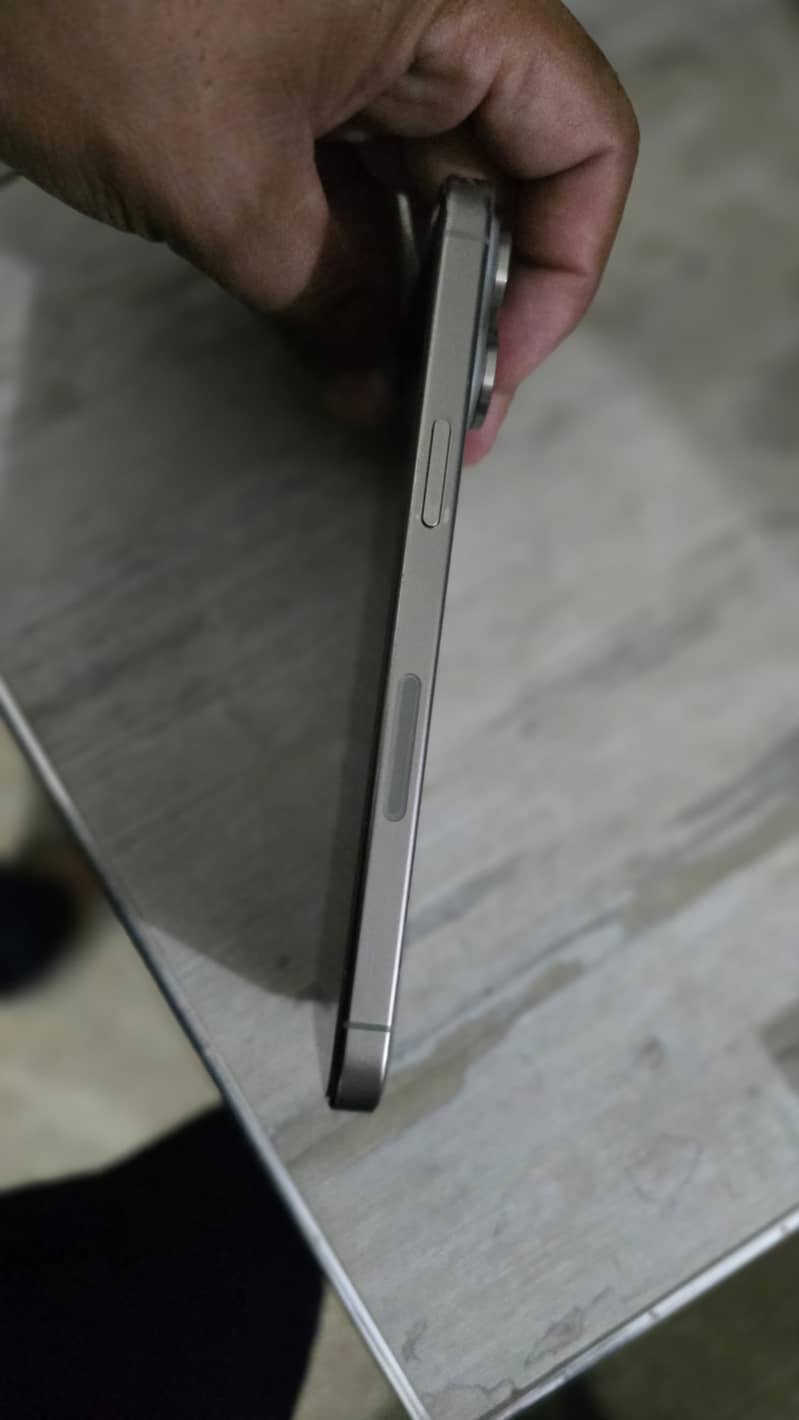 Apple iPhone 15 Pro Max 1