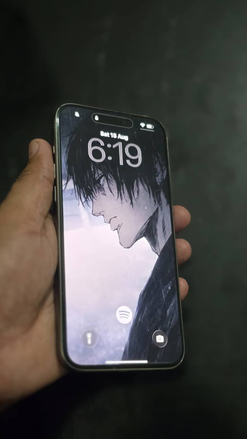 Apple iPhone 15 Pro Max 16