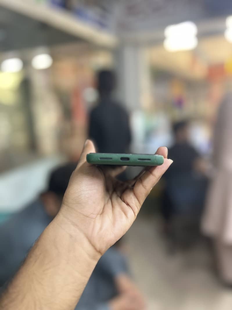 Google Pixel 8 2
