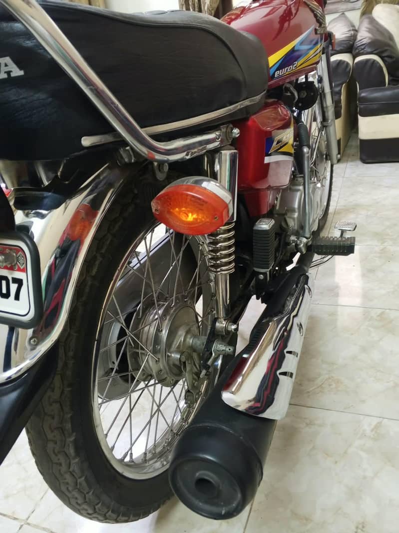 CG 125 2