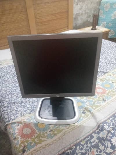 HP elitedisplay E19Oi IPS display