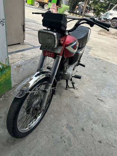 Red Honda 125 euro 2 for sale
