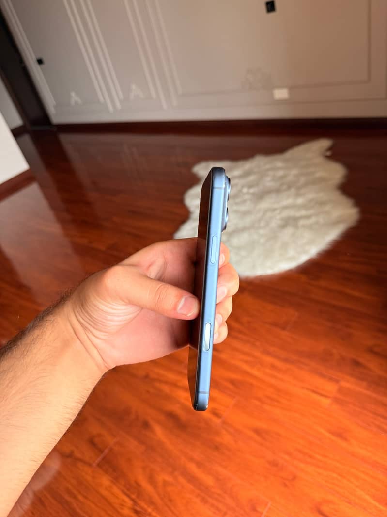 Iphone 17 pro max 4