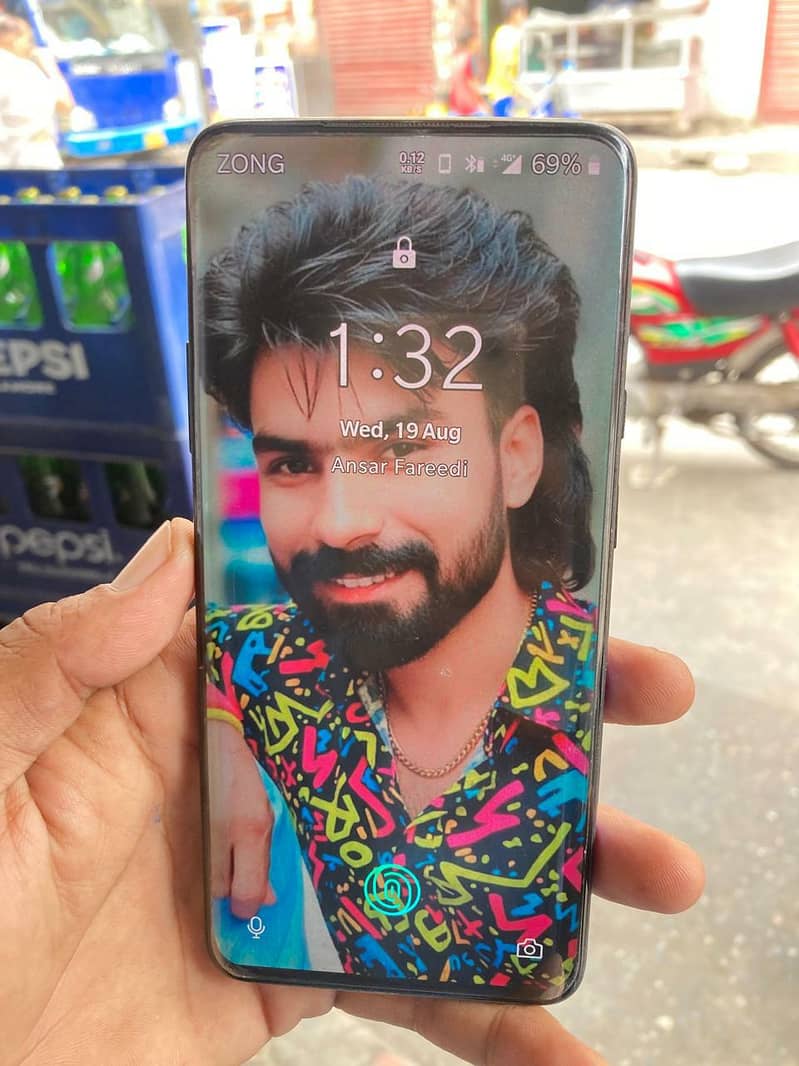 One Plus 7 Pro 5g 11