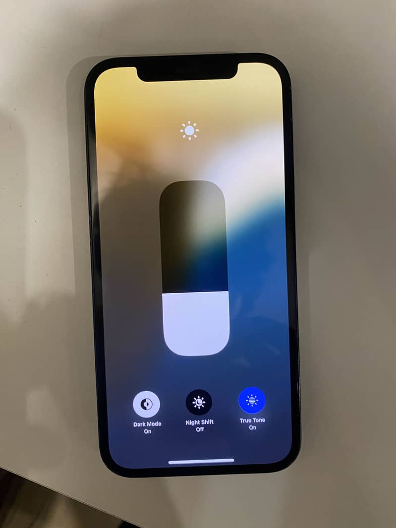 Apple iPhone 12 4